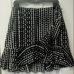 Rebecca Minkoff sz 8 embroidered black and white check skirt.